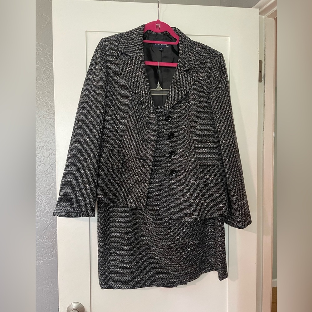 Evan-Picone suit skirt